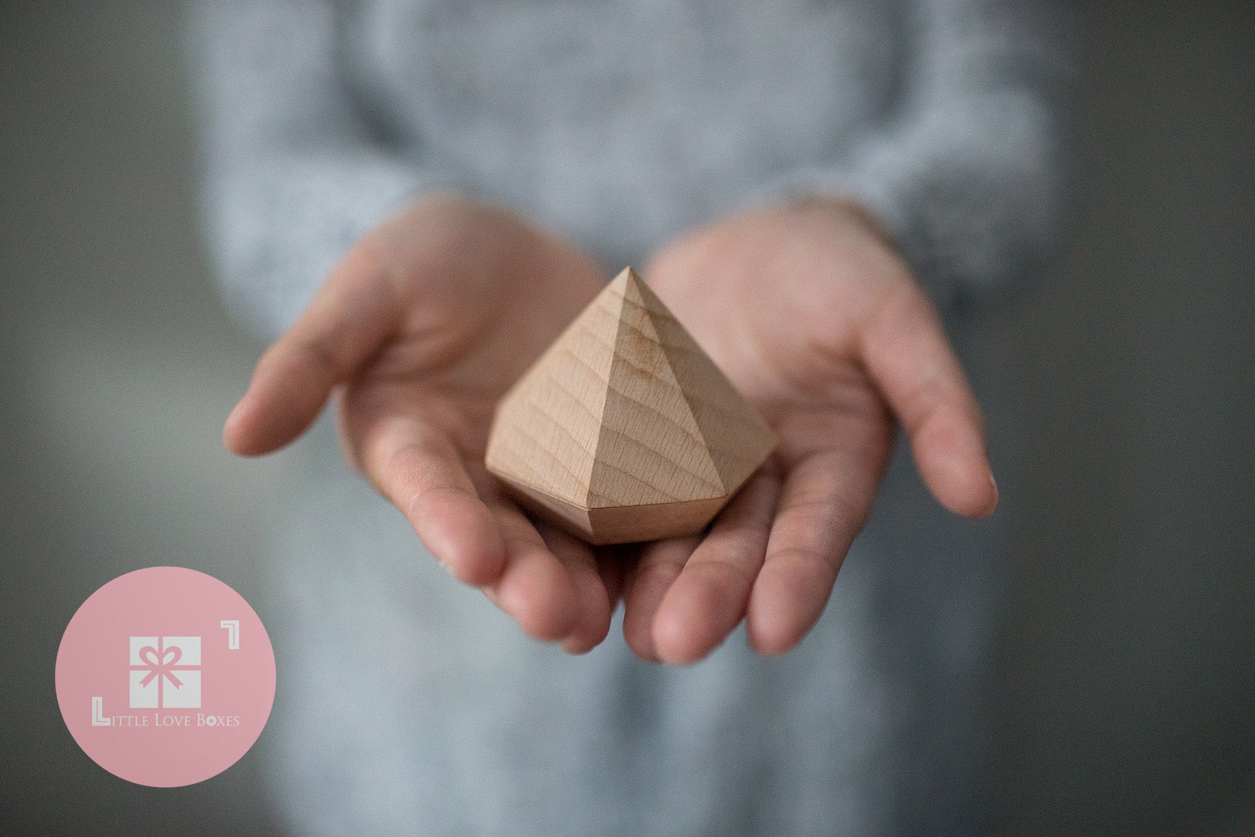 8001 Wooden Diamond Ring box - Little Love Boxes