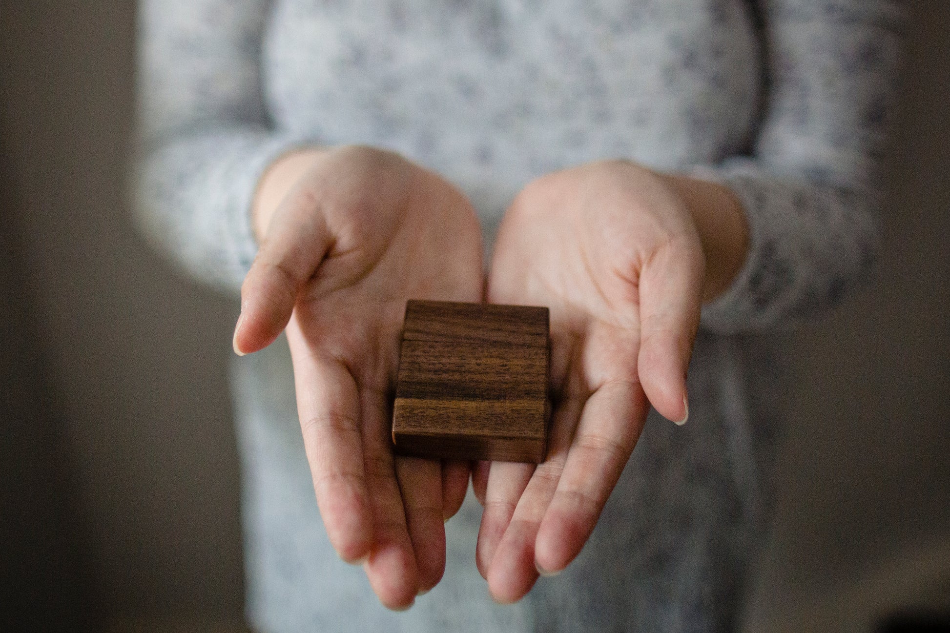 8007 Wooden Single Proposal Rectangle Ring box - Little Love Boxes